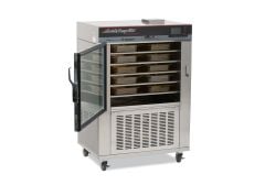 Aladdin Ready 2Dyne® Refrigerated Retherm Oven, 5 Shelf with door open